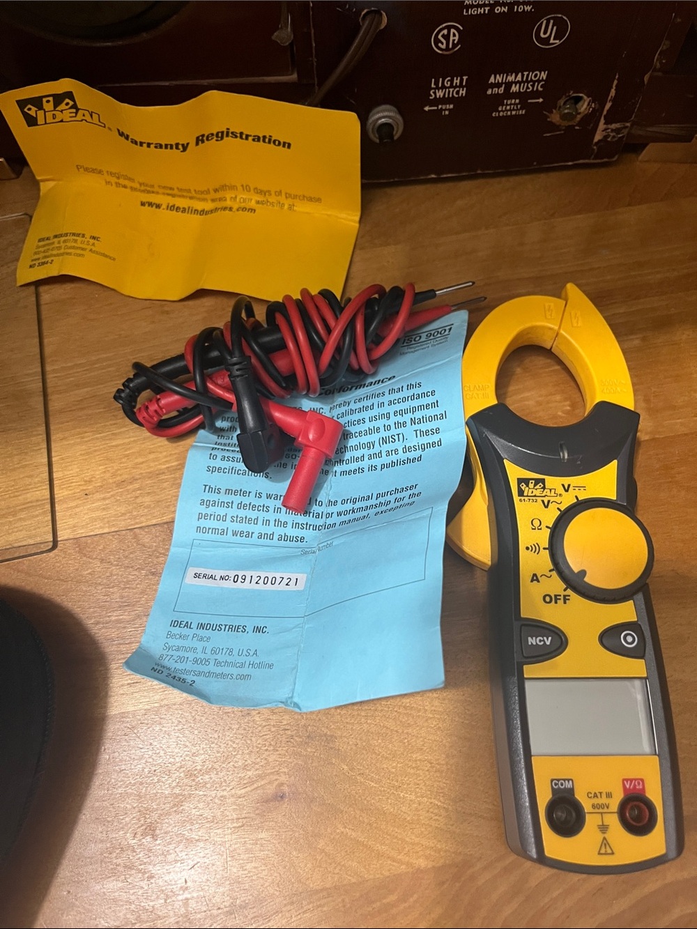Ideal Yellow and Black Clamp Meter – Ideal Industries
